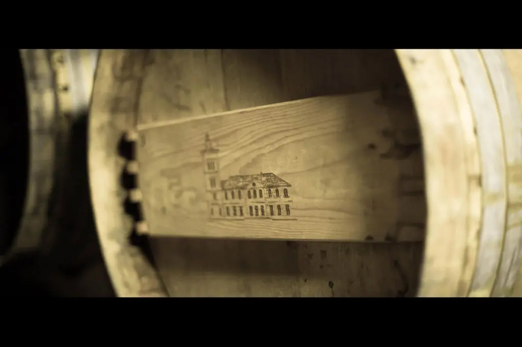 Glen Garioch Whisky Distillery