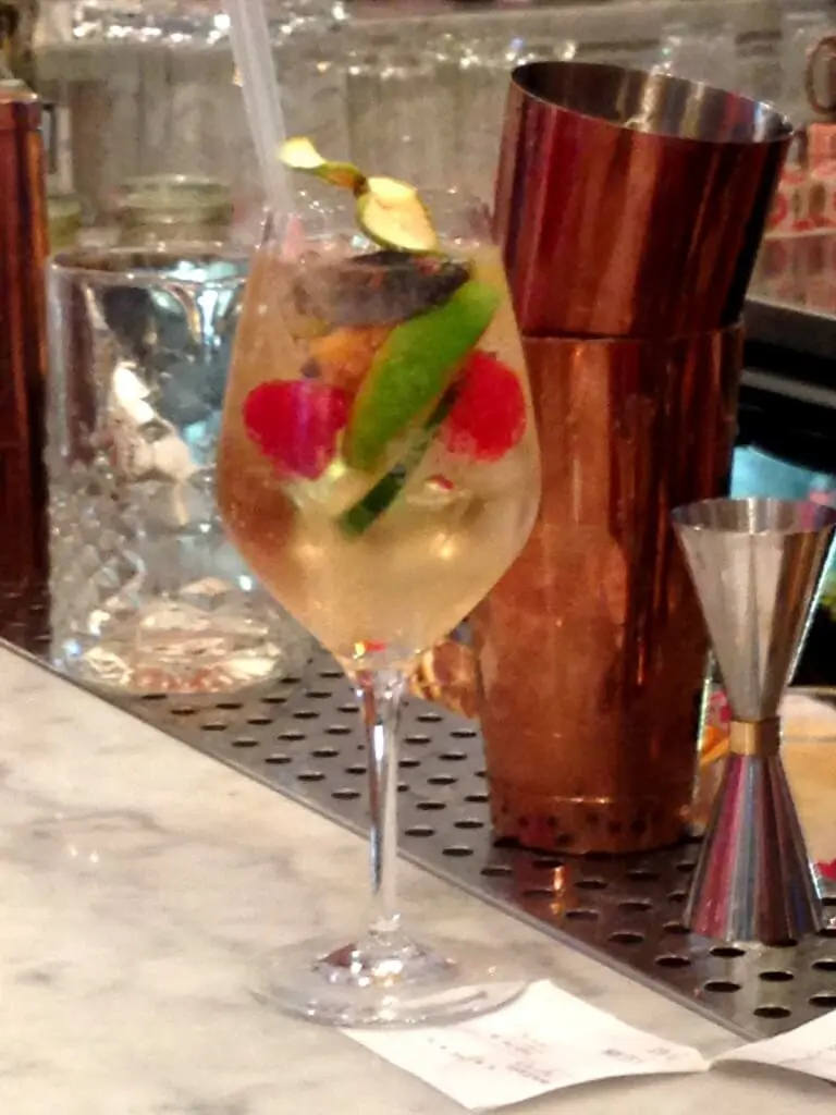 Cocktail à Ober Mamma Paris