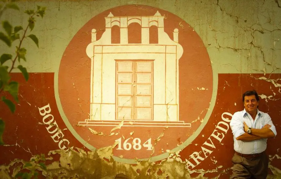 HACIENDA LA CARAVEDO & Johnny Schuler fabrique Pisco