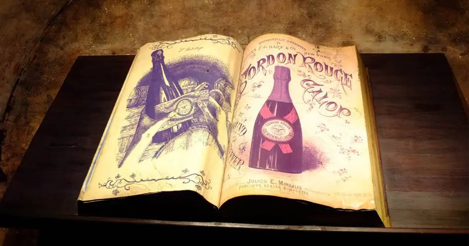 Quand Georges part visiter les grandes maisons de Champagne Champagne Mumm Perriet Jouet