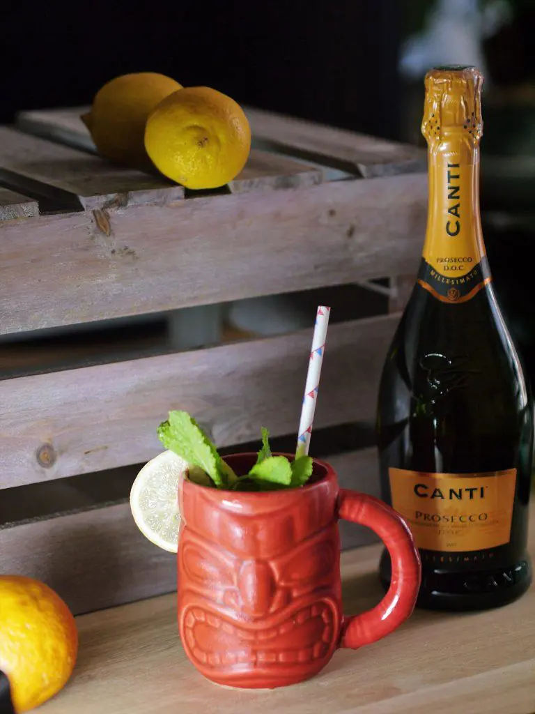 Tiki Spritz Prosecco Canti