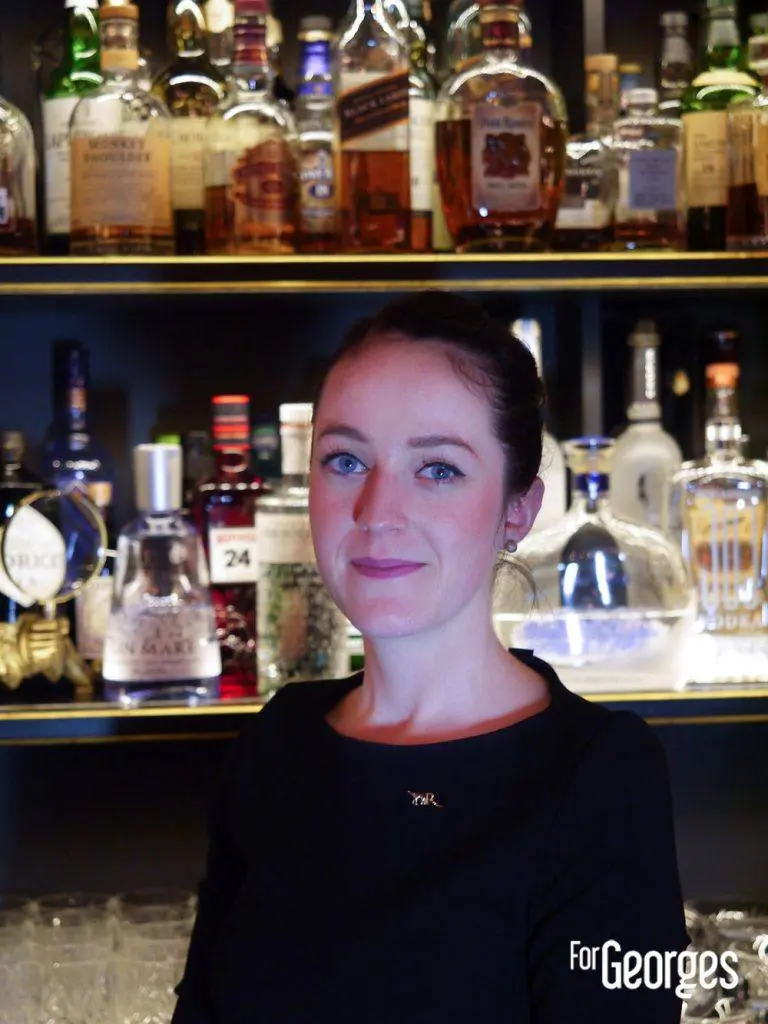 Roxanne Remmery Bar La Réserve palace Paris