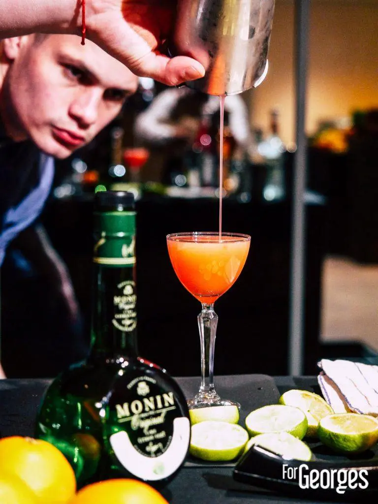 Participant Monin cup 2018 cocktail préparation