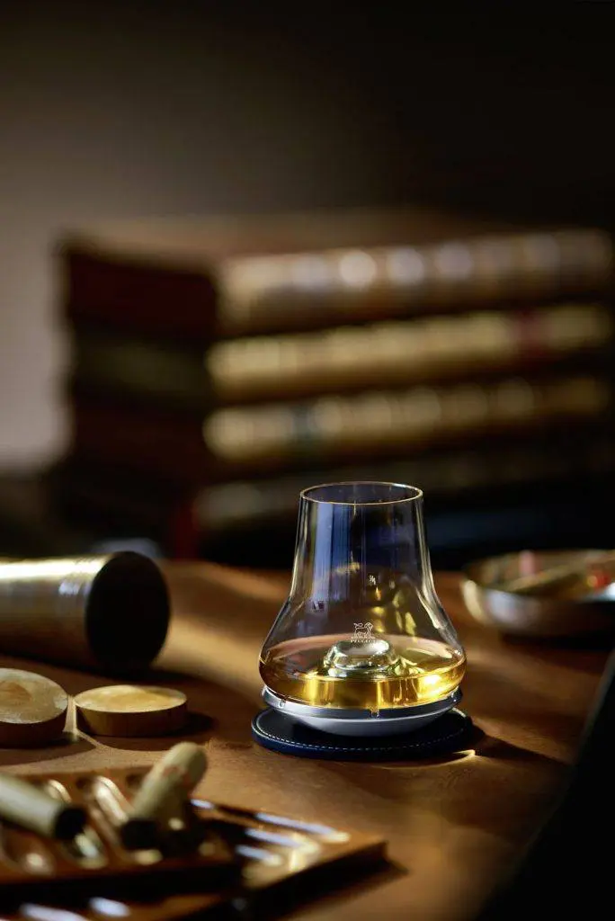 Verre à whisky Peugeot