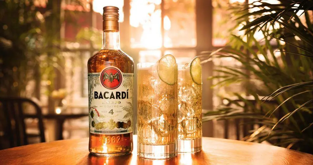 Cocktail rhum Bacardi Highball