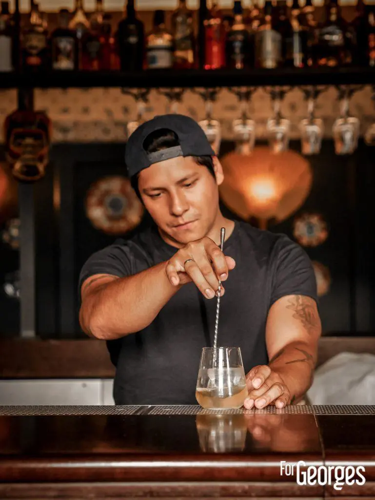 Adrian Nino Bar 1802