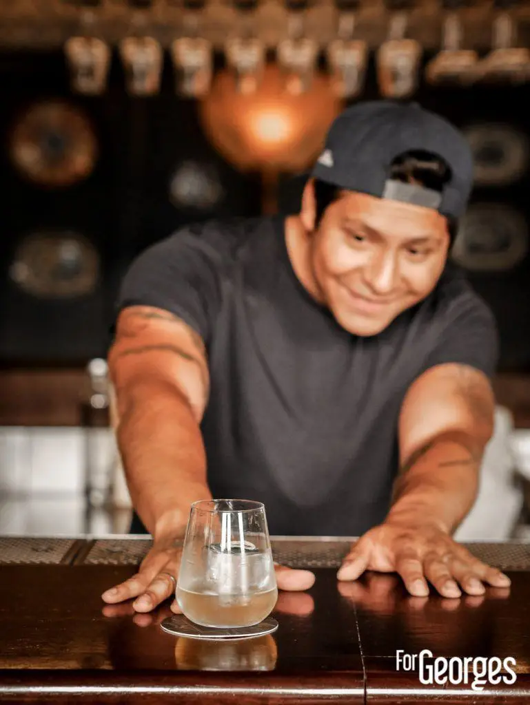 Adrian Nino Bar 1802