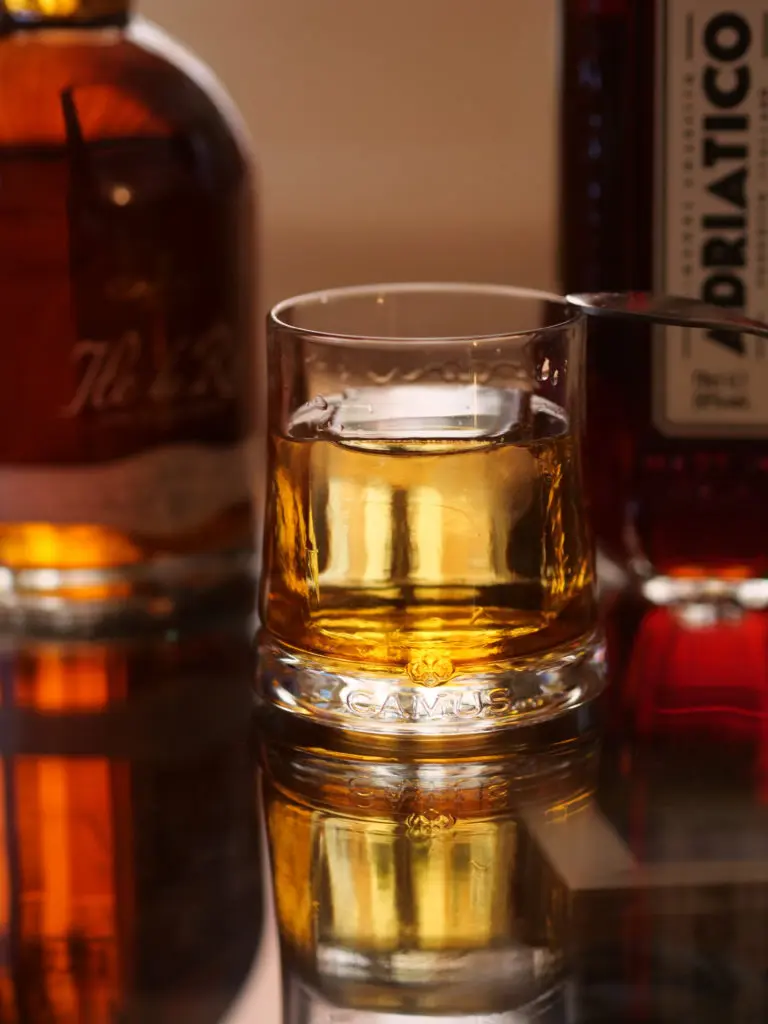 Cocktail French Connection avec Clear Ice