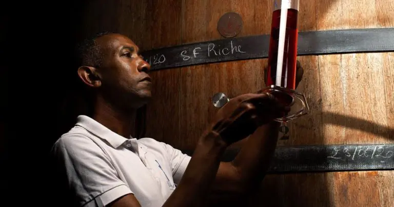 Un nouveau maitre de chai à l’Habitation Clément Maitre de chai Clement