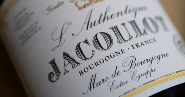 Jacoulot : la Bourgogne dans le coeur Jacoulot Marc de Bourgogne