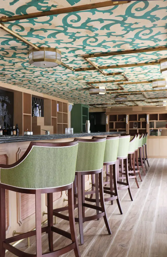 Intérieur Harry's Bar Cannes