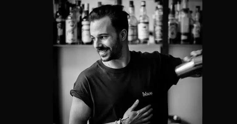 Comment les bartenders gèrent leur stratégie social media ? Nicolas Munoz – Bisou & Divine. Nicolas Munoz Divine - Bisou